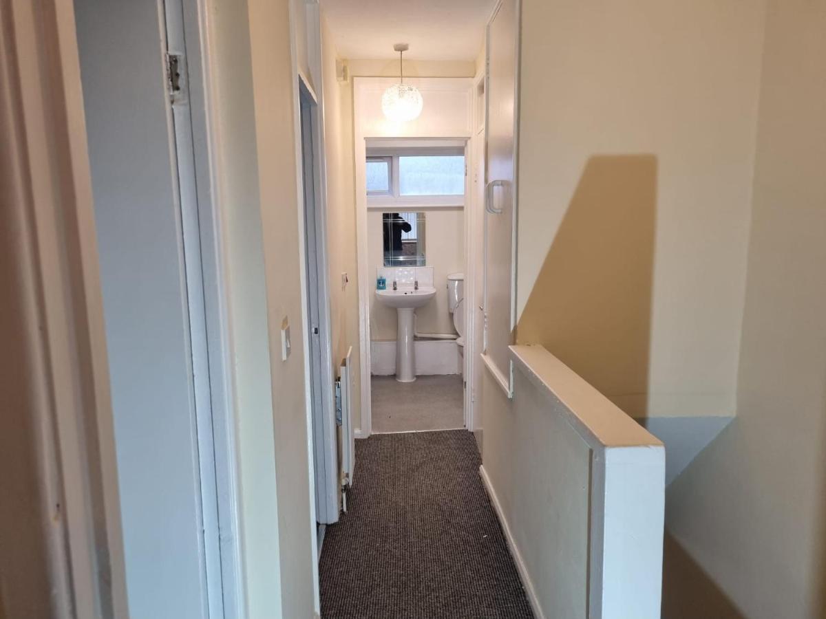 Nice Residential Within Easy Reach Of Town Manchester Kültér fotó