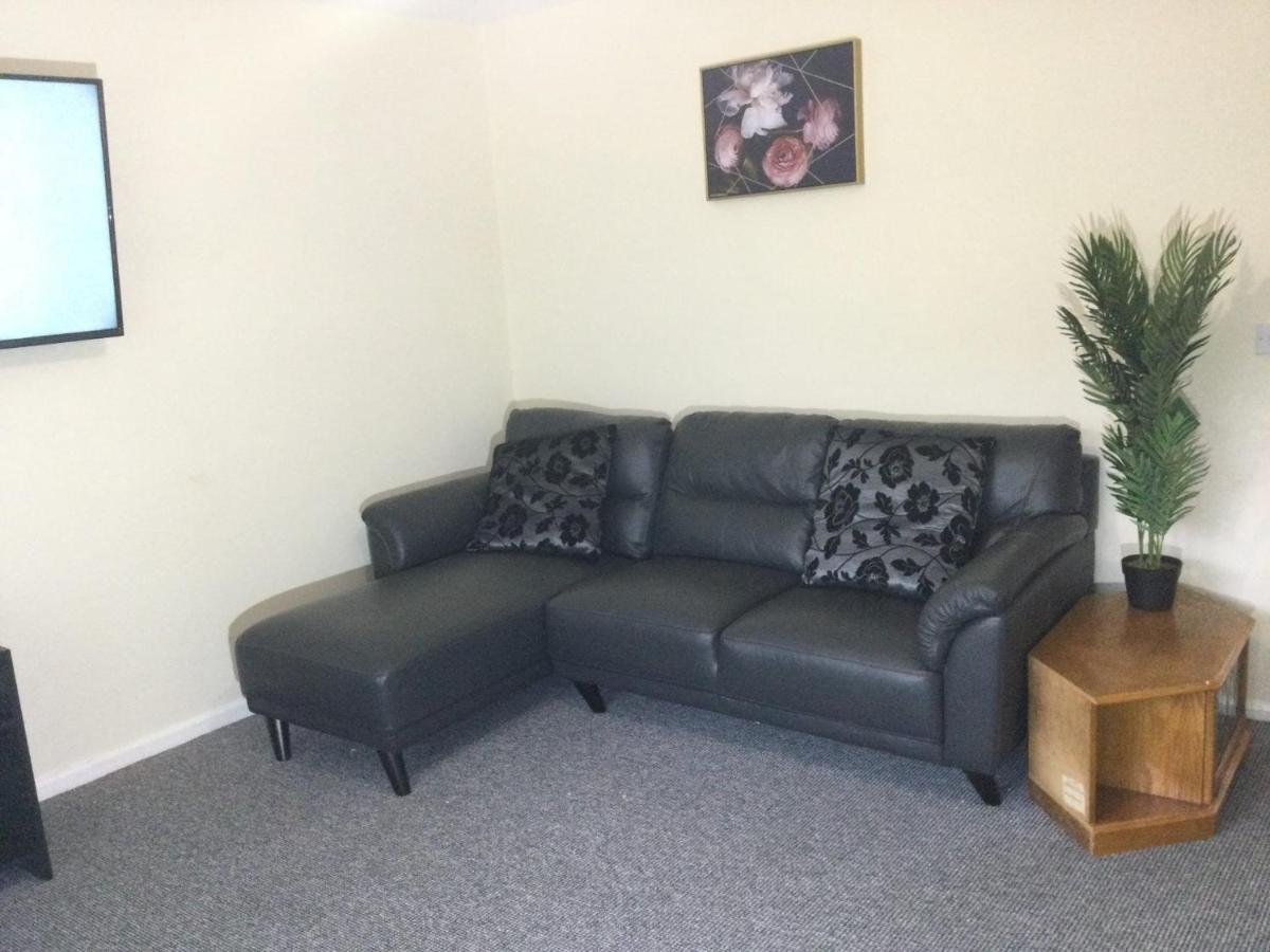 Nice Residential Within Easy Reach Of Town Manchester Kültér fotó